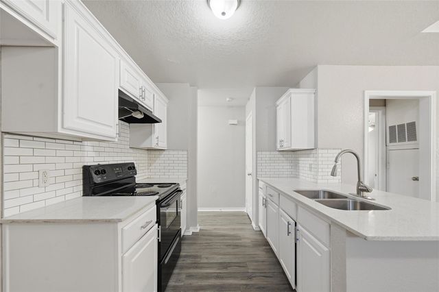 309 Gravel Street, Waxahachie, TX 75165