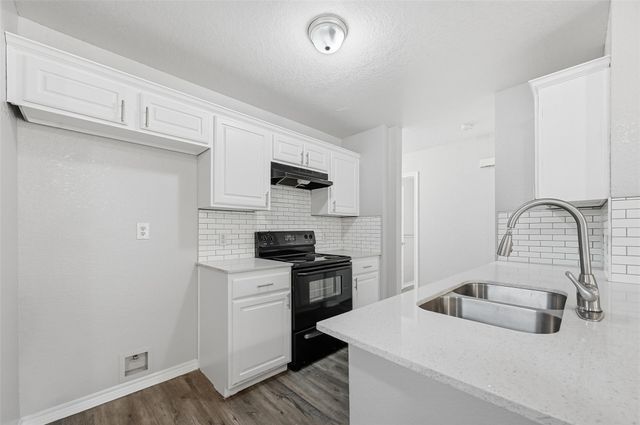 309 Gravel Street, Waxahachie, TX 75165