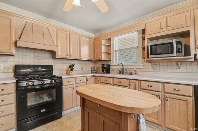 301 N Victoria Street, Mishawaka, IN 46544