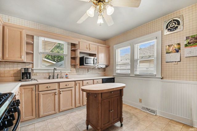 301 N Victoria Street, Mishawaka, IN 46544