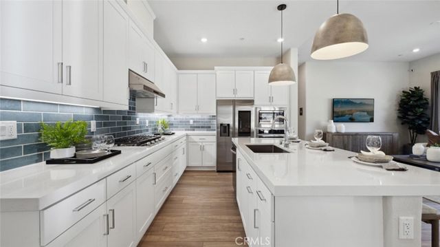 24553 Camino Canoa, Valencia, CA 91354