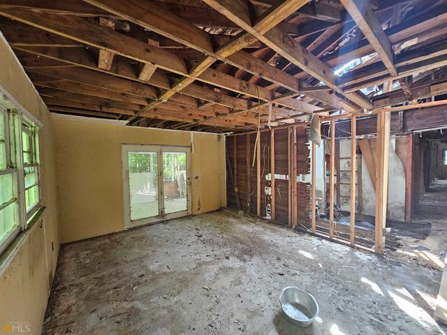 111 Smith Road, Newnan, GA 30263