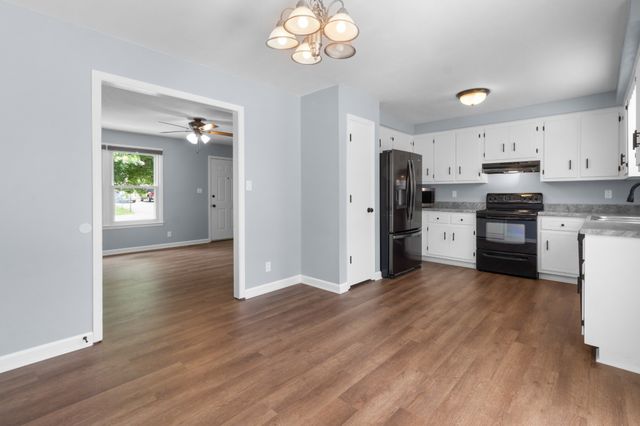 334 Kelsey Dr, Clarksville, TN 37042