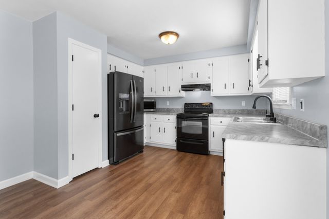 334 Kelsey Dr, Clarksville, TN 37042
