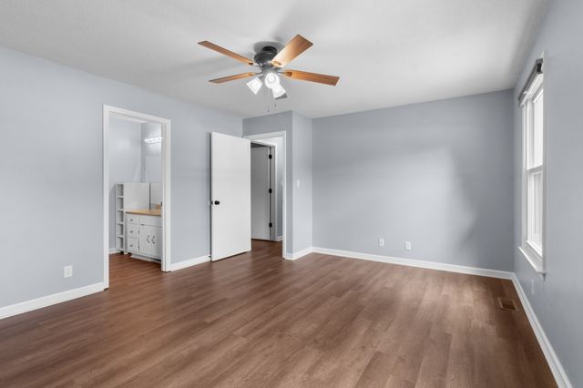 334 Kelsey Dr, Clarksville, TN 37042