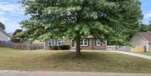 334 Kelsey Dr, Clarksville, TN 37042