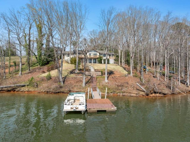 106 Stoneridge Drive, Chesnee, SC 29323