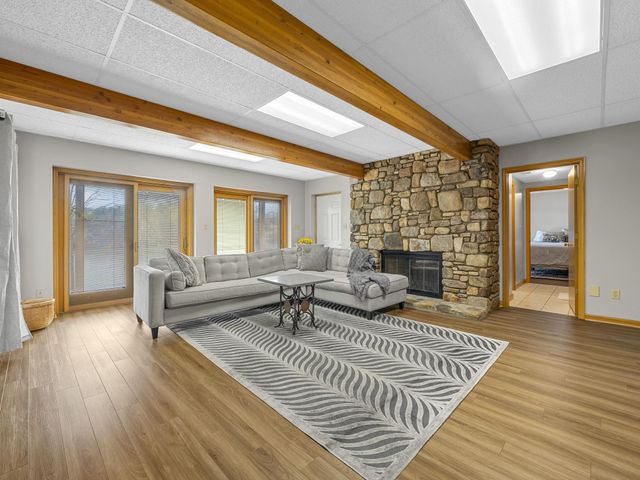 106 Stoneridge Drive, Chesnee, SC 29323