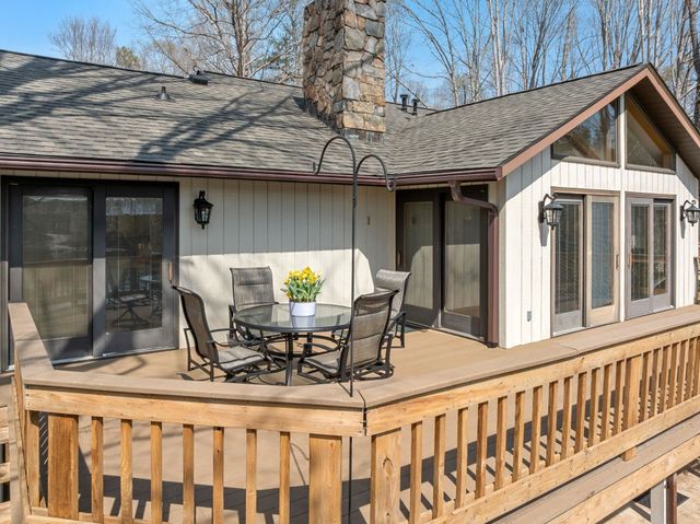 106 Stoneridge Drive, Chesnee, SC 29323