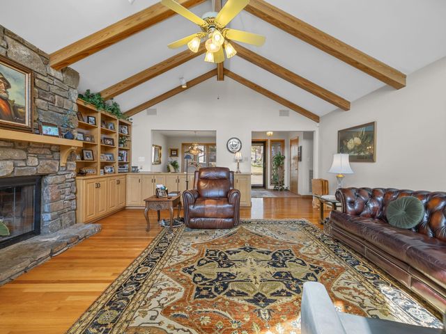 106 Stoneridge Drive, Chesnee, SC 29323