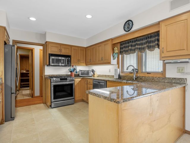 106 Stoneridge Drive, Chesnee, SC 29323