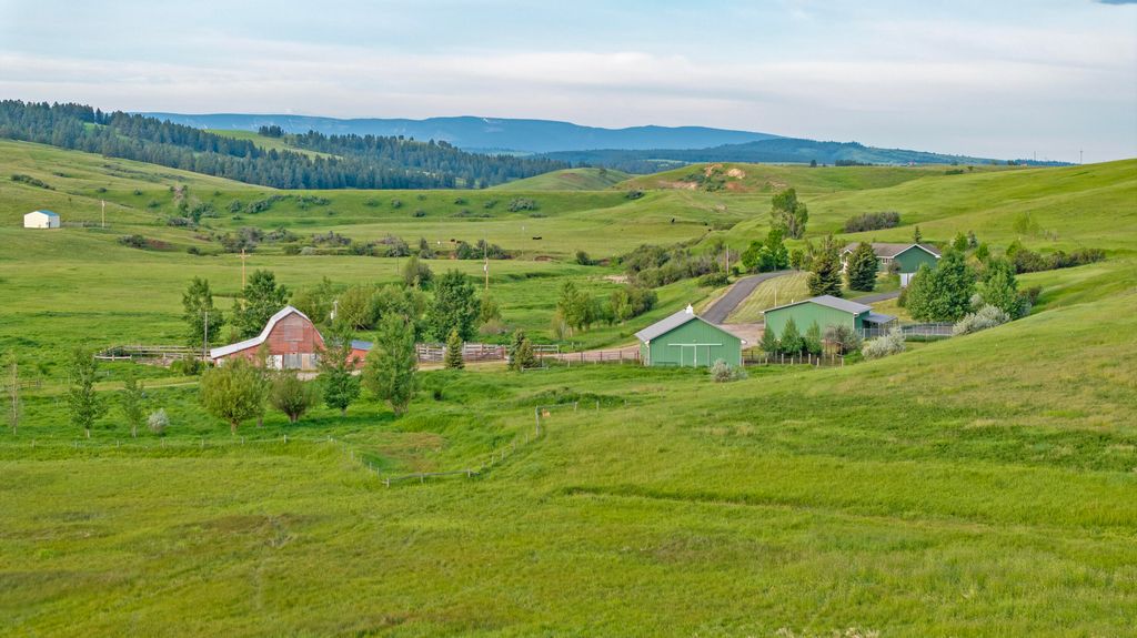 297 Paper Trail, Lewistown, MT 59457 photo 5