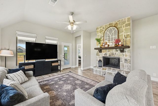 8 Beech Street, Howe, TX 75459