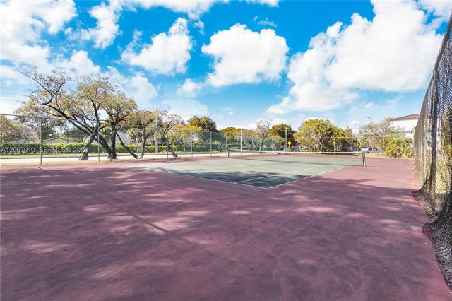 10855 SW 112th Ave 211, Miami, FL 33176