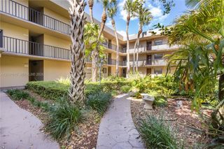 10855 SW 112th Ave 211, Miami, FL 33176