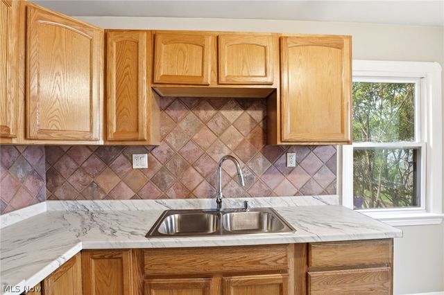 4538 Telhurst Road, South Euclid, OH 44121