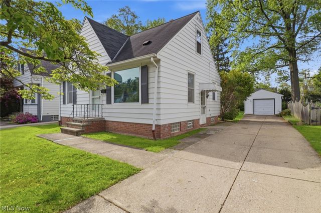 4538 Telhurst Road, South Euclid, OH 44121