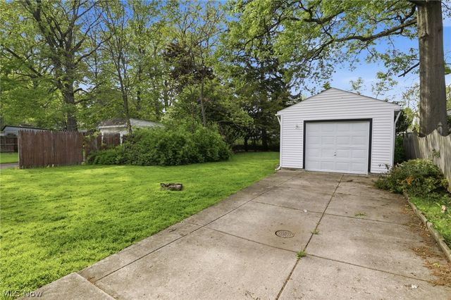 4538 Telhurst Road, South Euclid, OH 44121