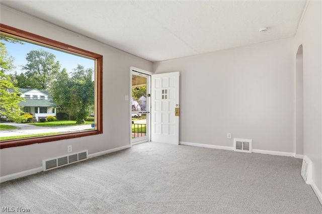 4538 Telhurst Road, South Euclid, OH 44121