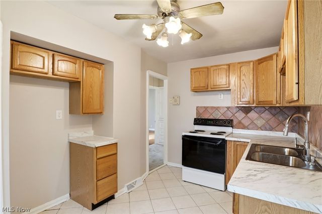 4538 Telhurst Road, South Euclid, OH 44121