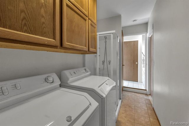 3489 Riverview Court, Wayne, MI 48184