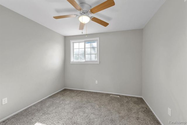 3489 Riverview Court, Wayne, MI 48184