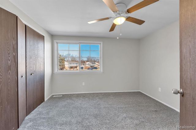 3489 Riverview Court, Wayne, MI 48184