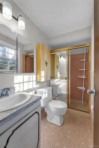 3489 Riverview Court, Wayne, MI 48184