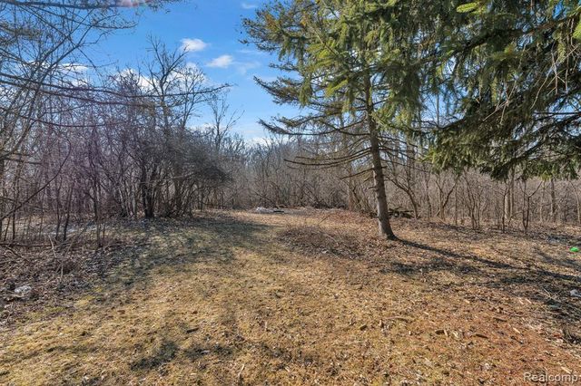 3489 Riverview Court, Wayne, MI 48184