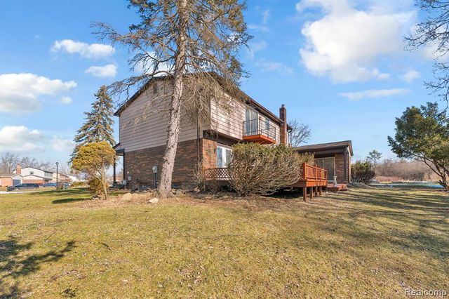 3489 Riverview Court, Wayne, MI 48184