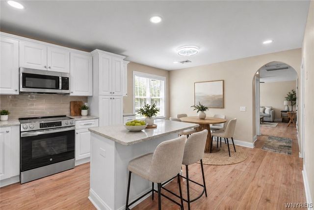 4691 Quarry Lane, Clarence, NY 14031