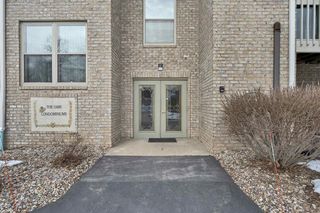 1600 RUSTIC OAKS COURT ##28, Green Bay, WI 54301