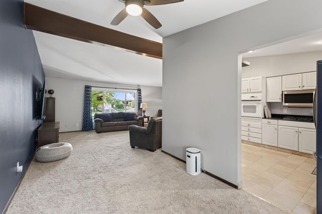 2144 Valley View Place, Saint Paul, MN 55119