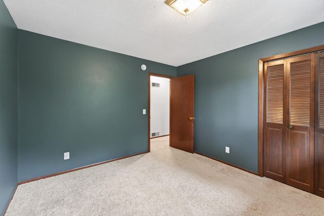 2144 Valley View Place, Saint Paul, MN 55119