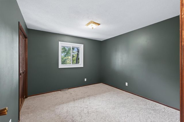 2144 Valley View Place, Saint Paul, MN 55119