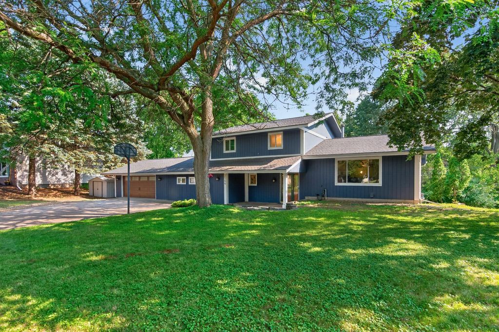 2144 Valley View Place, Saint Paul, MN 55119