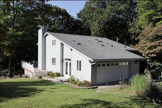 105 Breeze Haven TER, Huddleston, VA 24104