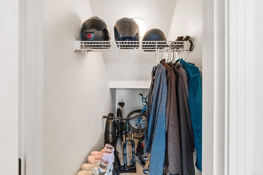 Image 10 of property listing at 301 W G Street 409, San Diego, CA 92101