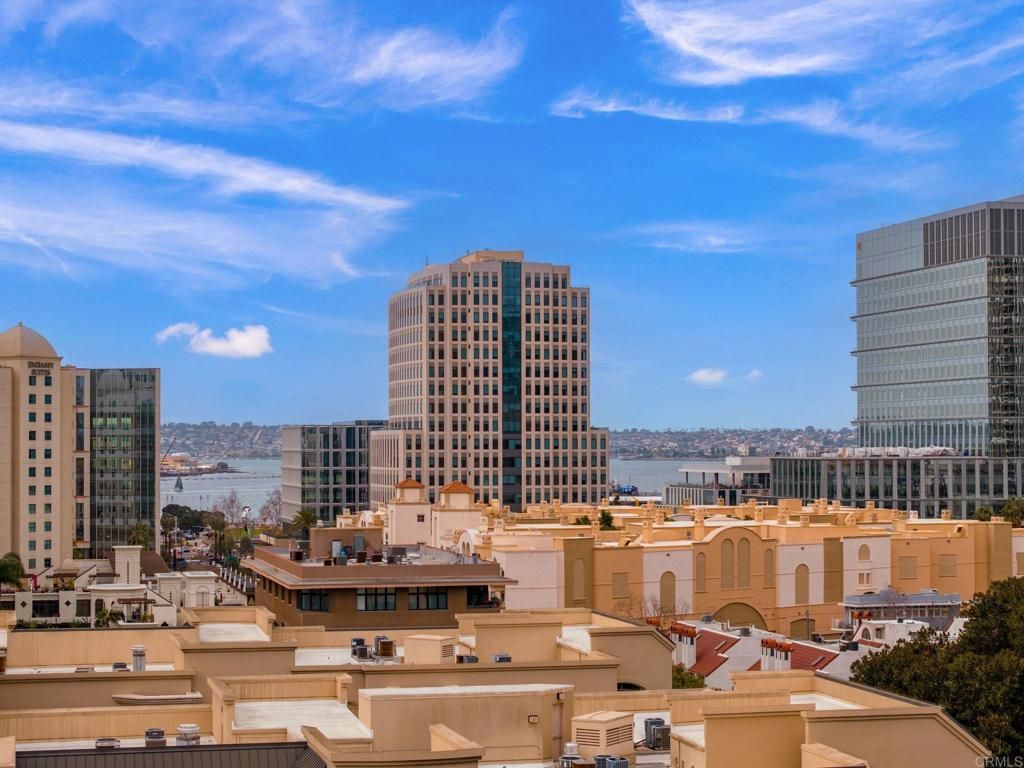 Image 55 of property listing at 301 W G Street 409, San Diego, CA 92101