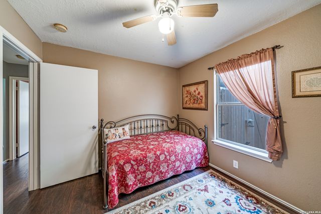 13127 Almond Bend, Universal City, TX 78148