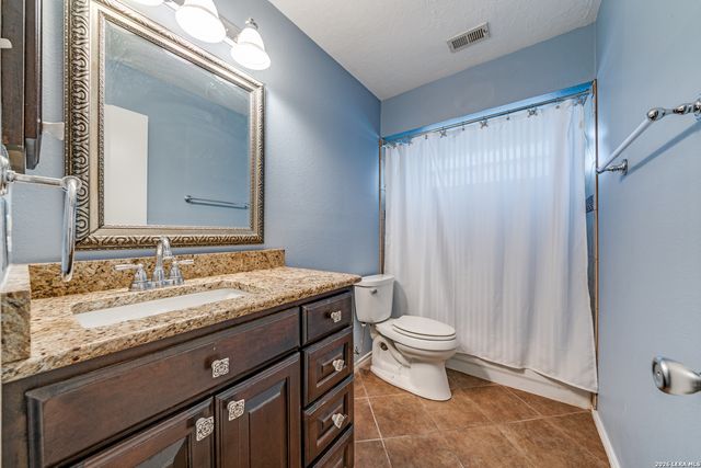 13127 Almond Bend, Universal City, TX 78148