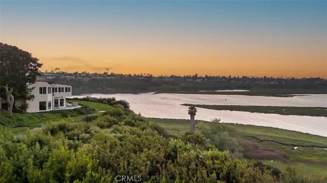 2165 Vista Entrada, Newport Beach, CA 92660