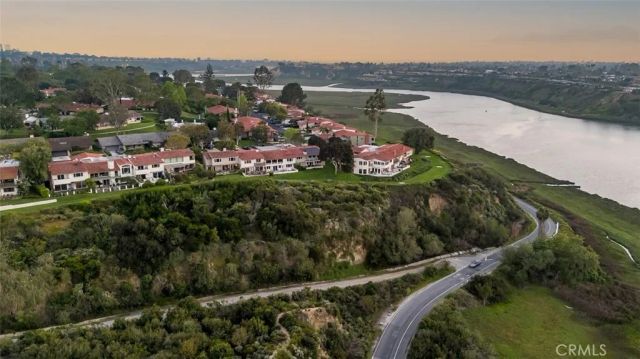 2165 Vista Entrada, Newport Beach, CA 92660