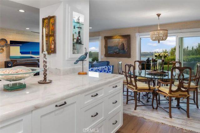 2165 Vista Entrada, Newport Beach, CA 92660