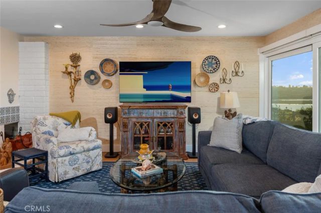 2165 Vista Entrada, Newport Beach, CA 92660