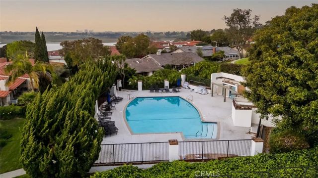 2165 Vista Entrada, Newport Beach, CA 92660