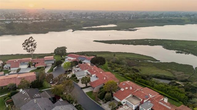 2165 Vista Entrada, Newport Beach, CA 92660