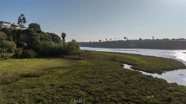 2165 Vista Entrada, Newport Beach, CA 92660