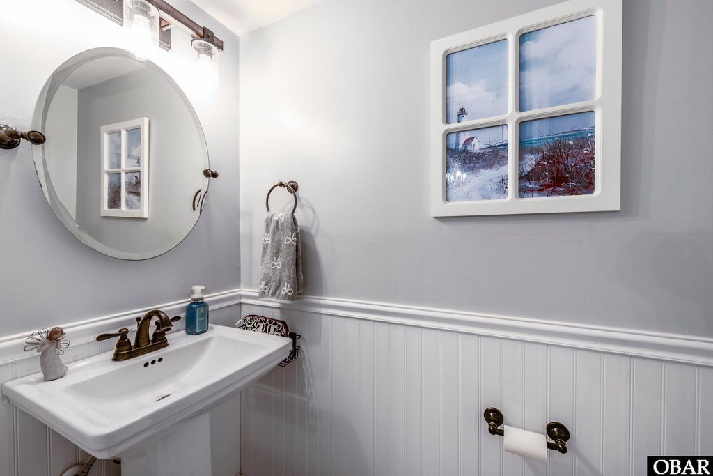 Image 15 of property listing at 222 W Kitty Hawk Road, Kitty Hawk, NC 27949