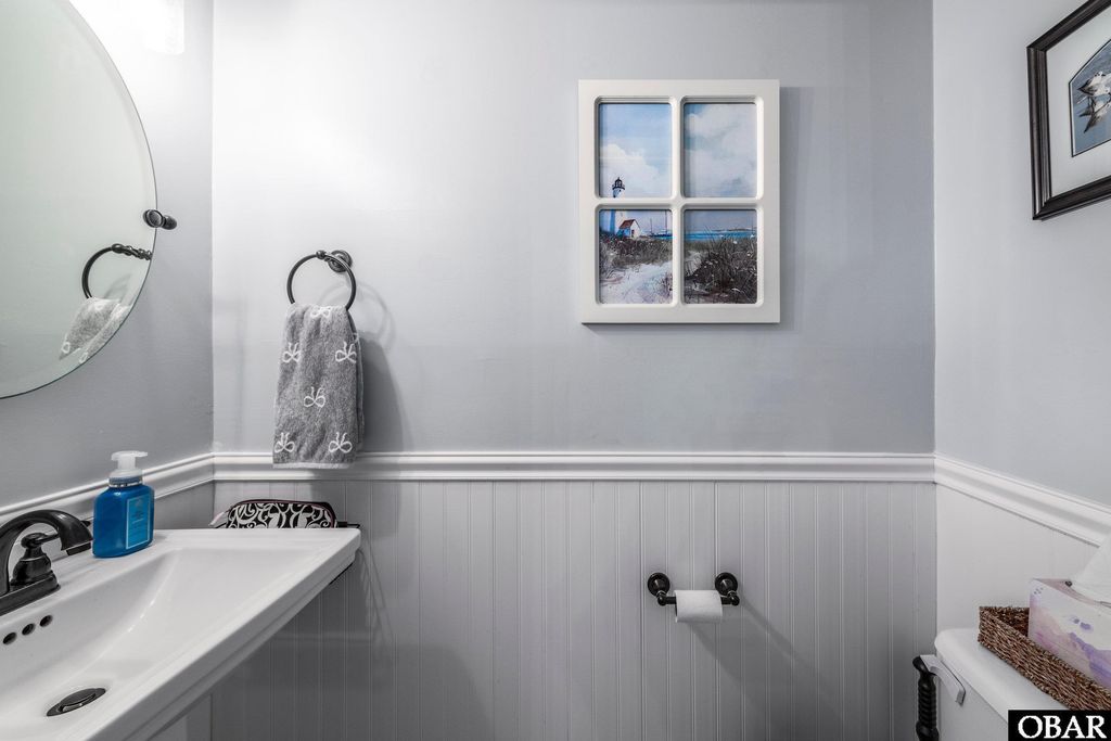 Image 16 of property listing at 222 W Kitty Hawk Road, Kitty Hawk, NC 27949